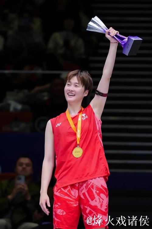 羽毛球世锦赛女单决赛 陈雨菲伤病缠身惜获亚军